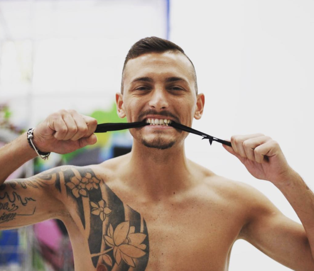 Davide Iovinella: O ποδοσφαιριστής που αποφάσισε να τα παρατήσει όλα και να γίνει πρωταγωνιστής ερωτικών ταινιών (φωτο)