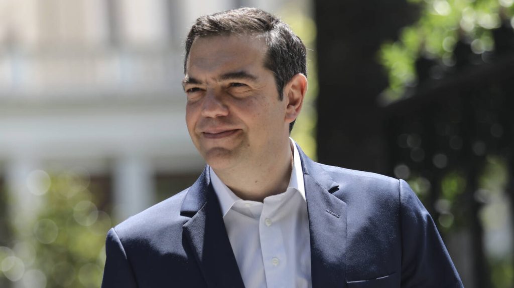 Στην πλατεία Καισαριανής ο Α.Τσίπρας – Συζήτησε με καταστηματάρχες στην εστίαση (φωτο)