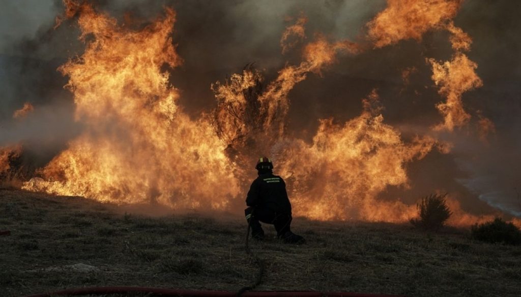 ΕΕ: Μεγάλος ο κίνδυνος για δασικές πυρκαγιές φέτος – Οι περιοχές που είναι στο «κόκκινο»