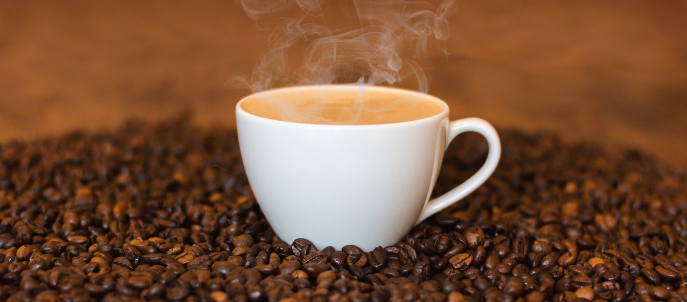 Τελικά πόσο επικίνδυνο είναι να πίνουμε καφέ με άδειο στομάχι;