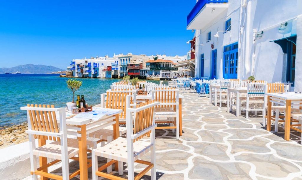 Ελλάδα: Ο κορωνοιός έφυγε αλλά οι απαγορεύσεις έμειναν