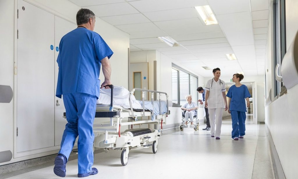 Τρεις μήνες μετά ανοίγουν τα νοσοκομεία στην Ιταλία και για τα έκτακτα περιστατικά