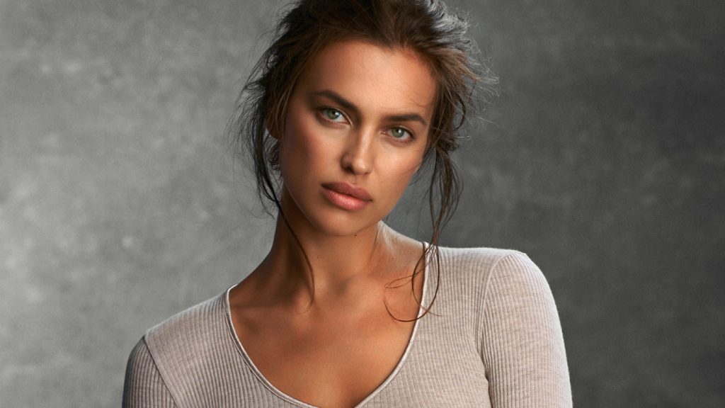 Τα σιθρού μαύρα εσώρουχα της Irina Shayk που θα σε κάνουν να… «κολλήσεις» (φώτο)