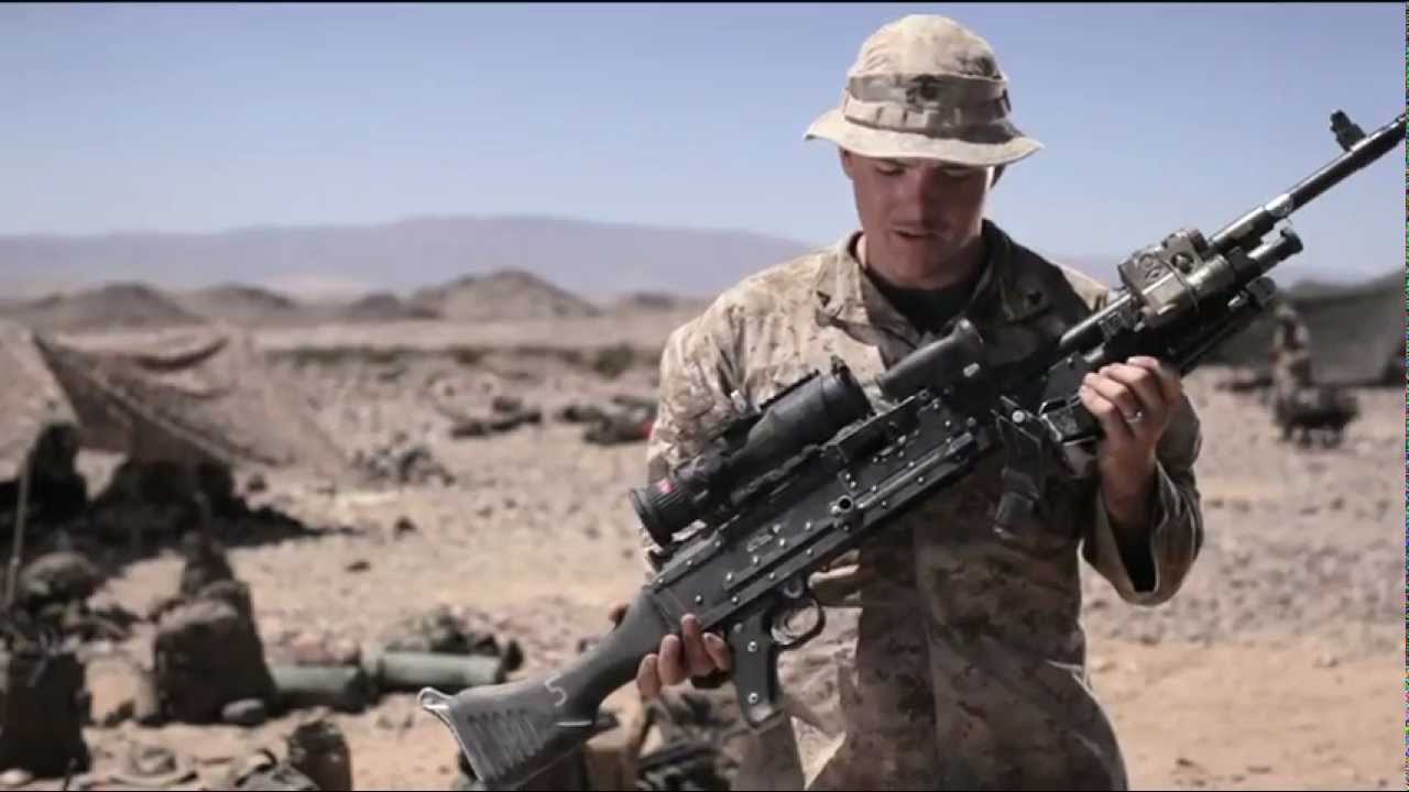Μ2, Μ249, Μκ19 και Μ4 – Αυτά είναι τα όπλα των Αμερικανών πεζοναυτών (βίντεο)