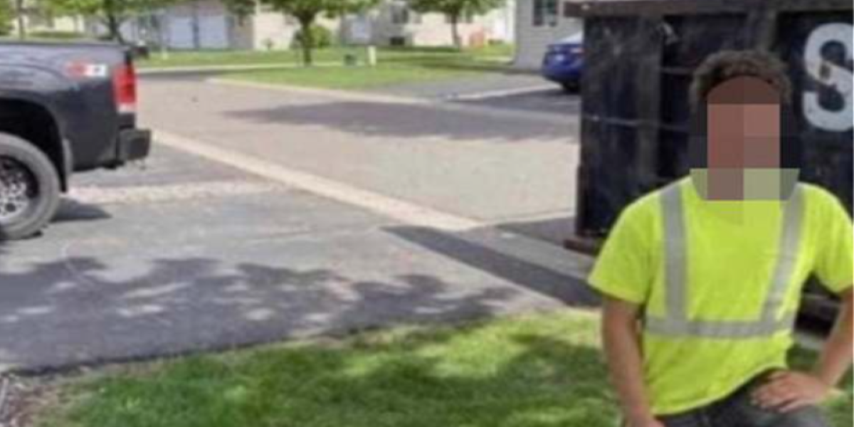 «George Floyd Challenge»: Απαράδεκτη μόδα στα μέσα κοινωνικής δικτύωσης – Συλλήψεις και έρευνες (φώτο)