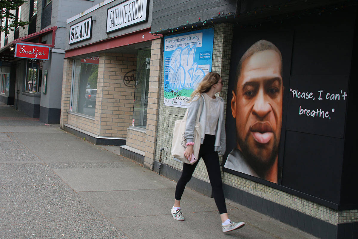 Σφοδρή επίθεση ΗΠΑ σε Κίνα: Εκμεταλλεύεστε με τον πιο απεχθή τρόπο το θάνατο του Τζορτζ Φλόιντ