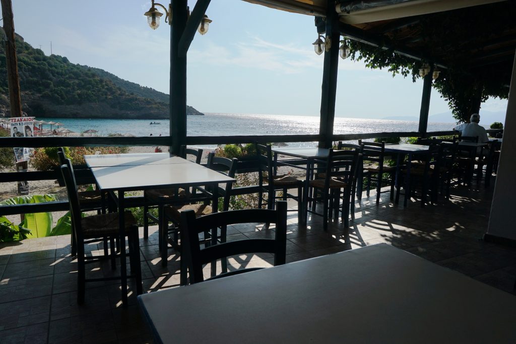 Τριήμερο Αγίου Πνεύματος: «Μπαράζ» ελέγχων για τα μέτρα – «Τσουχτερά» τα πρόστιμα