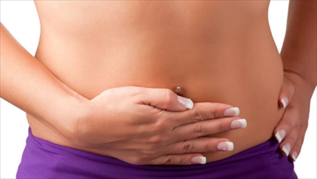 Θα σας «σώσει»: Έτσι θα μειώσετε την πρησμένη κοιλιά σε 60 δευτερόλεπτα