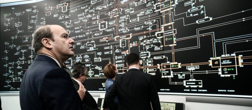 Κ. Χατζηδάκης για ΔΕΗ: «Θα φύγουν 5.000 με 5.500 υπάλληλοι με εθελούσια έξοδο»