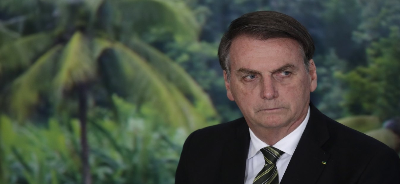 Στα «βήματα» του Τραμπ ο Μπολσονάρου: Απειλεί με αποχώρηση από τον ΠΟΥ