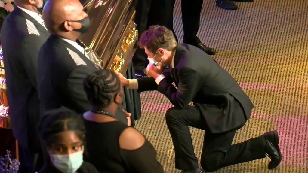 Δήμαρχος Μινεάπολις: Δεν υπάρχουν μόνο στην Ελλάδα καραγκιόζηδες πολιτικοί (βίντεο)