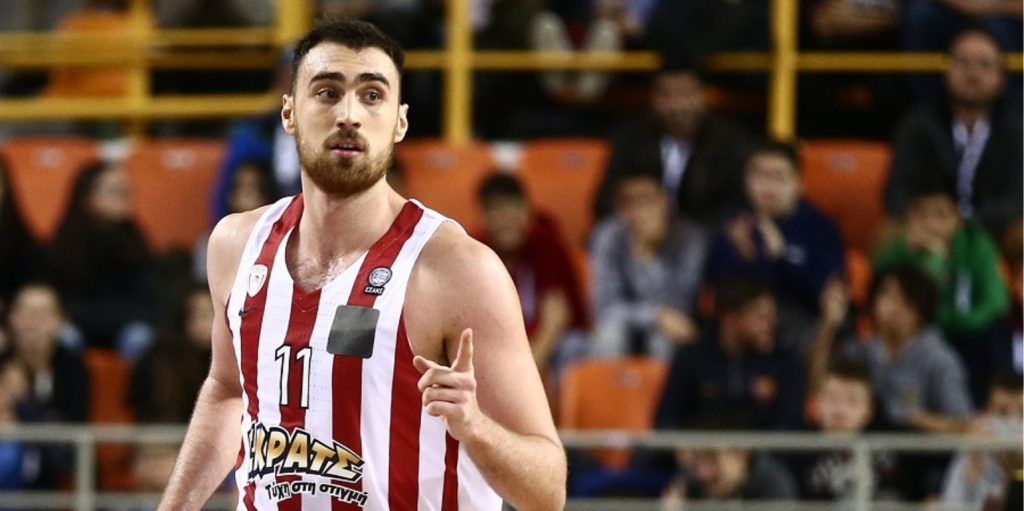 «Γερή μπάζα» για τον Νίκολα Μιλουτίνοφ: Αγόρασε παραθεριστικές κατοικίες αξίας 1,5 εκατ. ευρώ στη Μεσσηνία