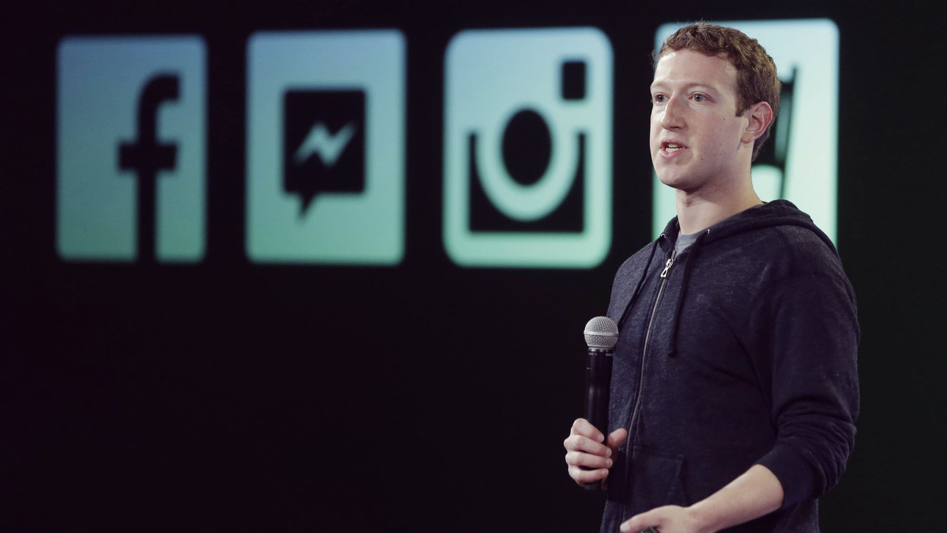 Πάνω από 140 επιστήμονες που χρηματοδοτεί ο Ζούκερμπεργκ ζητούν να βάλει το Facebook έλεγχο στον Τραμπ