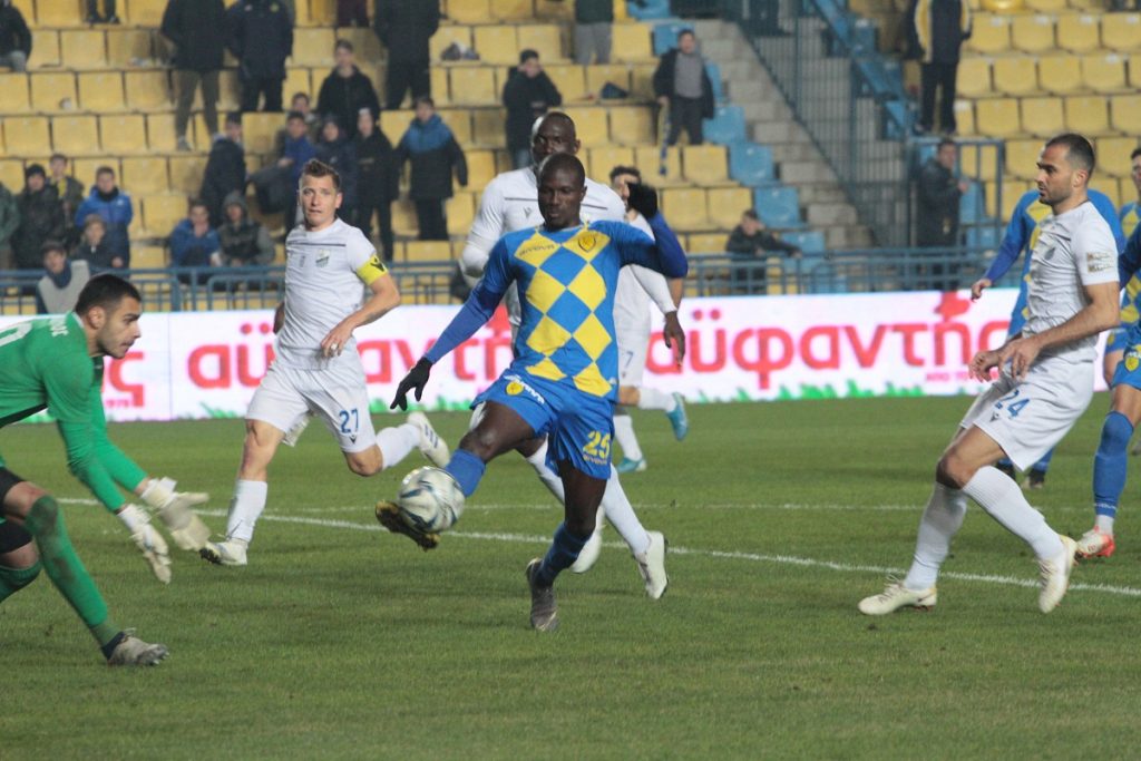 Super League: Σήμερα το Λαμία – Παναιτωλικός για τα πλέι άουτ – Τα αποτελέσματα της 1ης αγωνιστικής