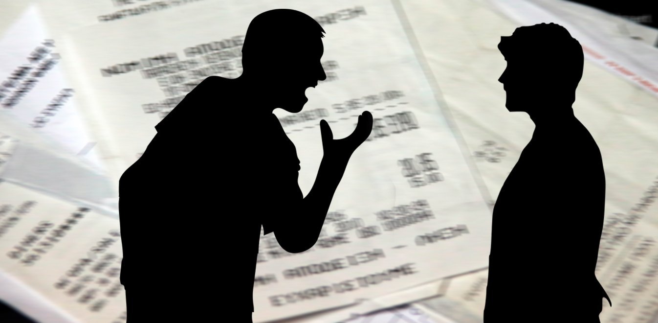 Πάτρα: «Ξυλοφόρτωσαν» δύο εφοριακούς μέσα σε πρατήριο υγρών καυσίμων