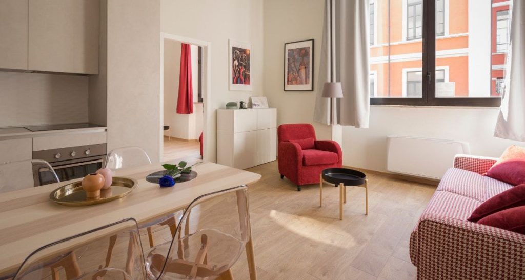 Με αυτούς τους τρεις τρόπους θα διατηρήσετε δροσερό το σπίτι τους καλοκαιρινούς μήνες