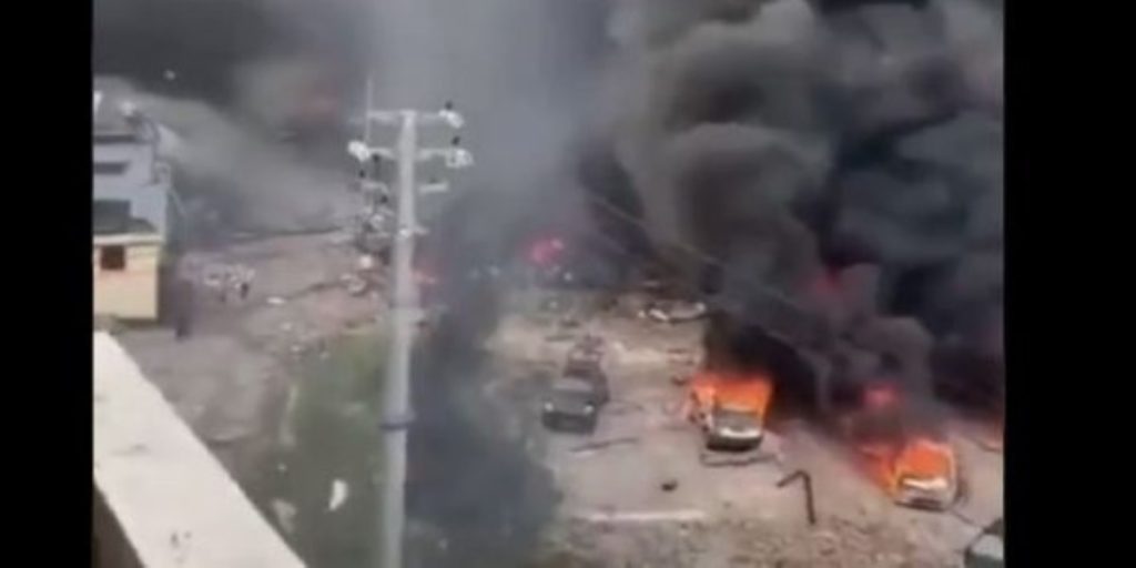 Κίνα: Εξερράγη βυτιοφόρο – Δεκάδες τραυματίες και 4 νεκροί (βίντεο)