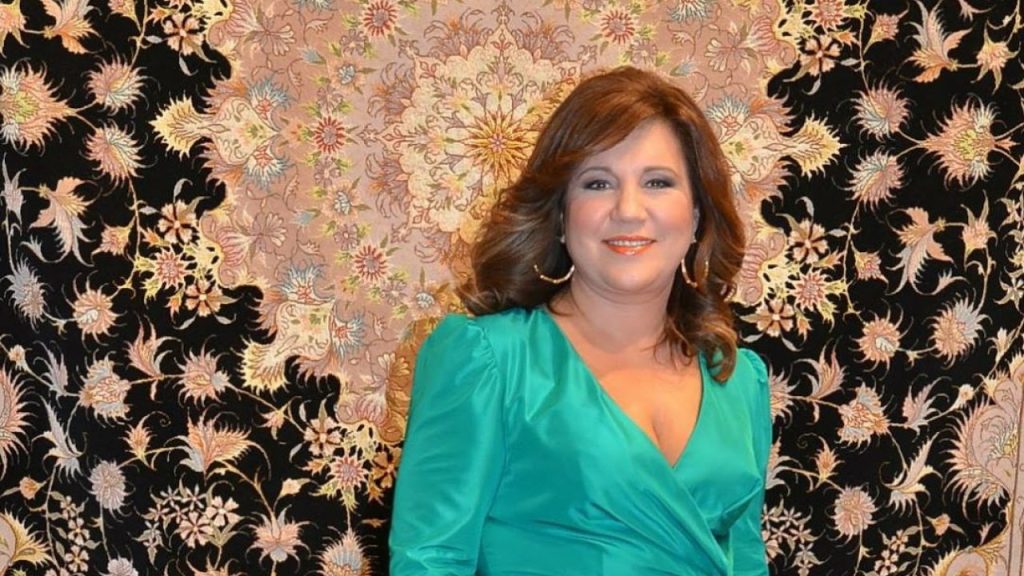 Έπαθε πλάκα η Δ. Μοιραράκη: Έμαθε σε ζωντανή μετάδοση ότι ο γιος της βρίσκεται σε σχέση (βίντεο)