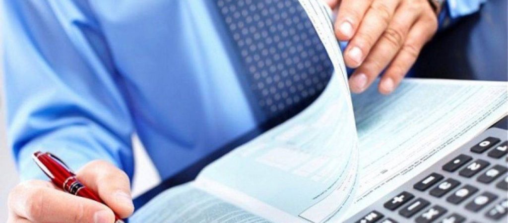 Φορολογική δήλωση: Πώς οι εργαζόμενοι με μπλοκάκι κερδίζουν έκπτωση – Οι πέντε προϋποθέσεις που πρέπει να πληρούνται