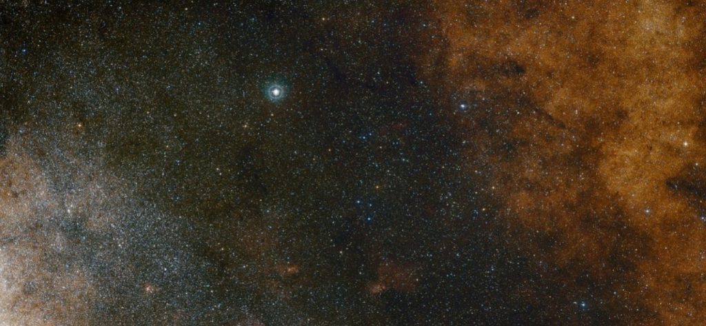 «Σχεδόν άκουγες την αναπνοή των δελφινιών»: Από τις πιο εντυπωσιακές αστροφωτογραφίες όλων των εποχών