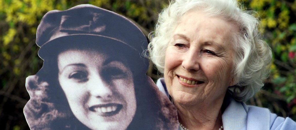 Πέθανε η «αρραβωνιαστικιά των ενόπλων δυνάμεων» Βέρα Λιν (βίντεο)