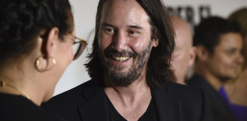 Πόσα θα δίνατε για ένα διαδικτυακό ραντεβού με το Κιάνου Ρίβς; Οι θαυμαστές του το πάνε σε άλλο… επίπεδο