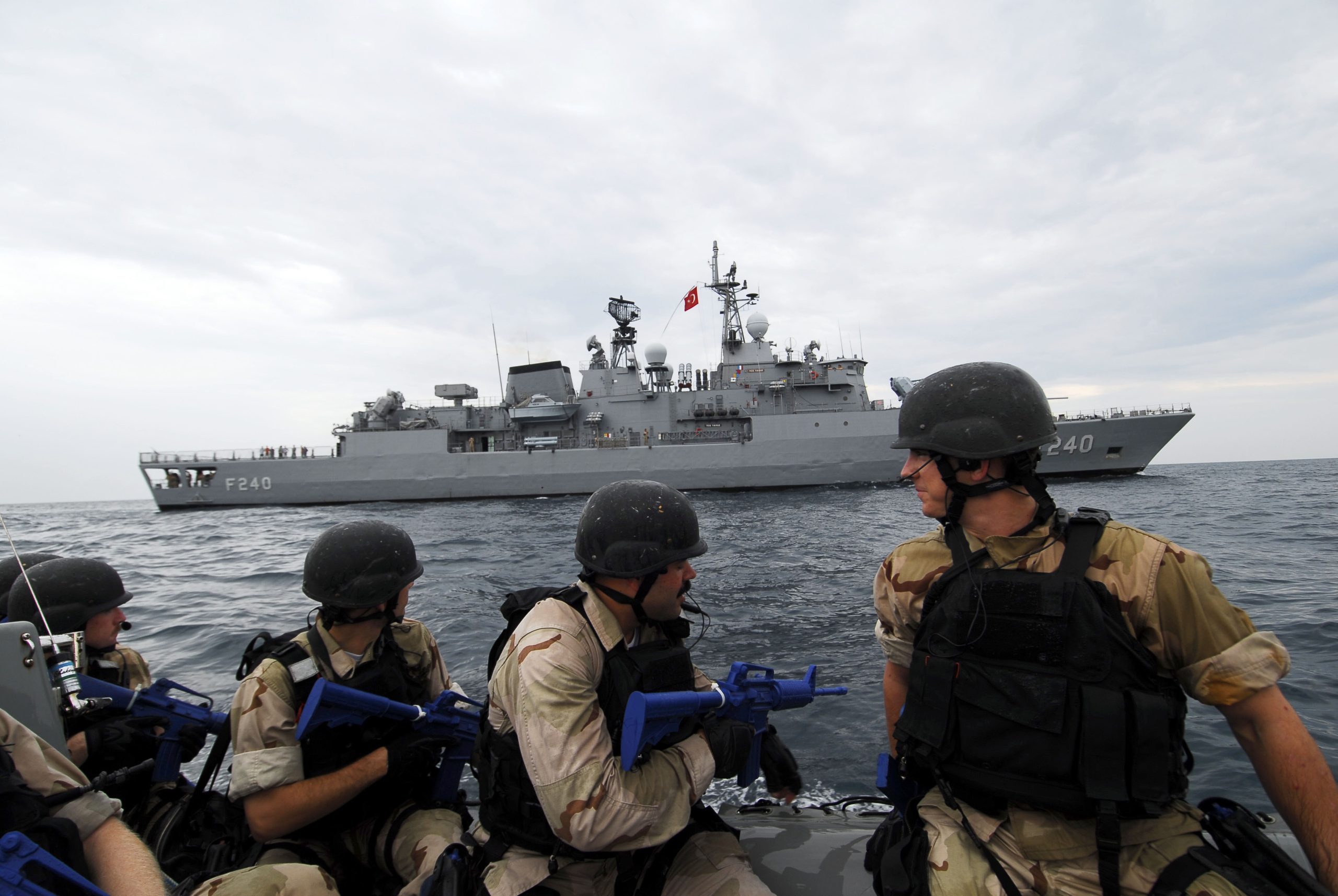 Γαλλίδα υπ. Άμυνας στο ΝΑΤΟ: «Οι Τούρκοι ναύτες ήταν  έτοιμοι για μάχη – Είχαν φορέσει μέχρι και αλεξίσφαιρα γιλέκα»