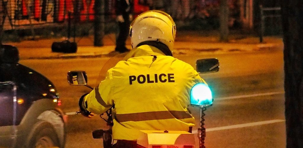 Κόντρες στην παραλιακή: Βίντεο – ντοκουμέντο από καταδίωξη αστυνομικών