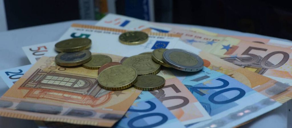 Συντάξεις Ιουλίου: Ξεκινά σήμερα η καταβολή τους – Αναλυτικά οι ημερομηνίες πληρωμών