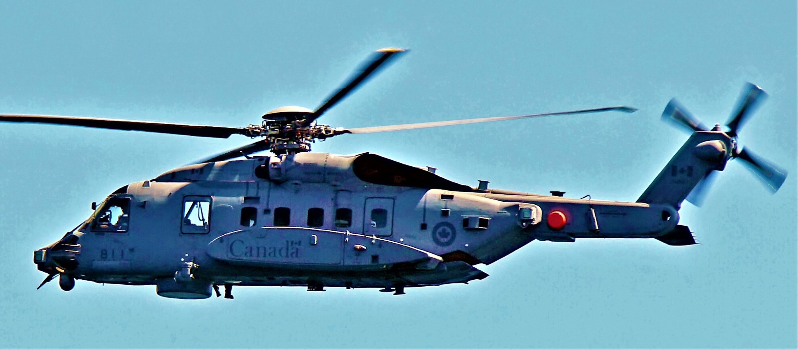 Ανελκύστηκε το ελικόπτερο του καναδικού Ναυτικού που συνετρίβη στο Ιόνιο – Ήταν σε βάθος 3.143 μέτρων! (φωτο)