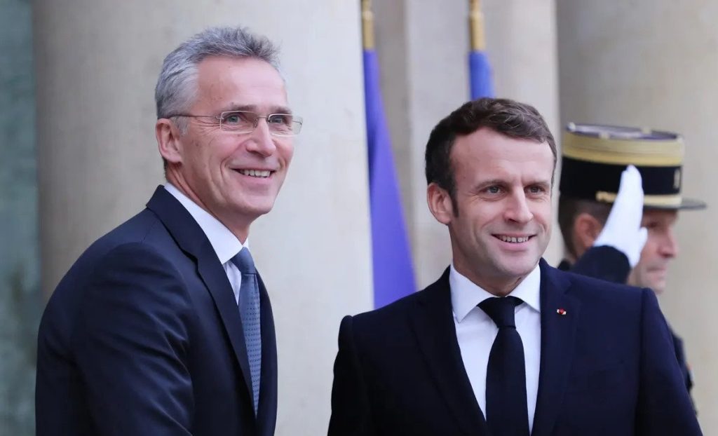 Επανέρχεται ο Μακρόν: «Κλινικά νεκρό το ΝΑΤΟ»