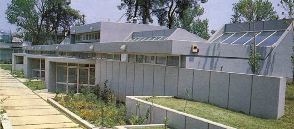 Αγρίνιο: Σε κρίσιμη κατάσταση νεαρός που έπεσε από τη Βιβλιοθήκη