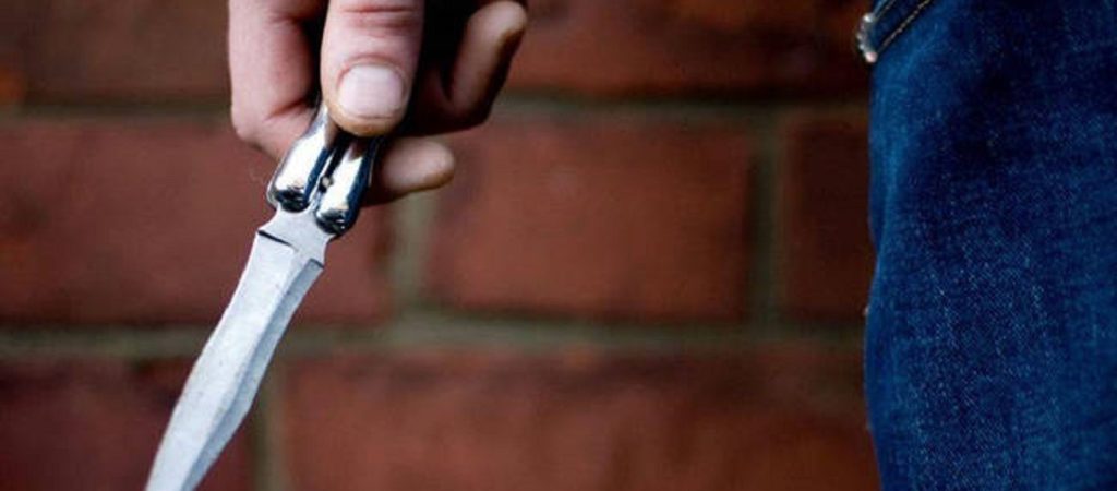 Έκοβαν βόλτες με μαχαίρια σε Ναύπλιο και Χαλκίδα – Εντοπίστηκαν και συνελήφθησαν