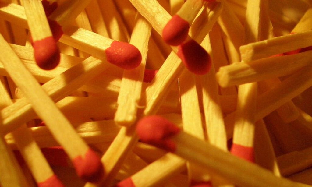 Η οφθαλμαπάτη που θα σε «τρελάνει»: Εσύ πόσα σπίρτα βλέπεις στη φωτογραφία; (φωτο)