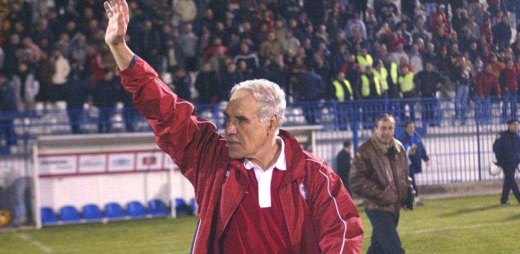 Νίκος Αλέφαντος: Το τραγούδι-σουξέ που του έγραψαν τα «Παιδιά από την Πάτρα» (βίντεο)