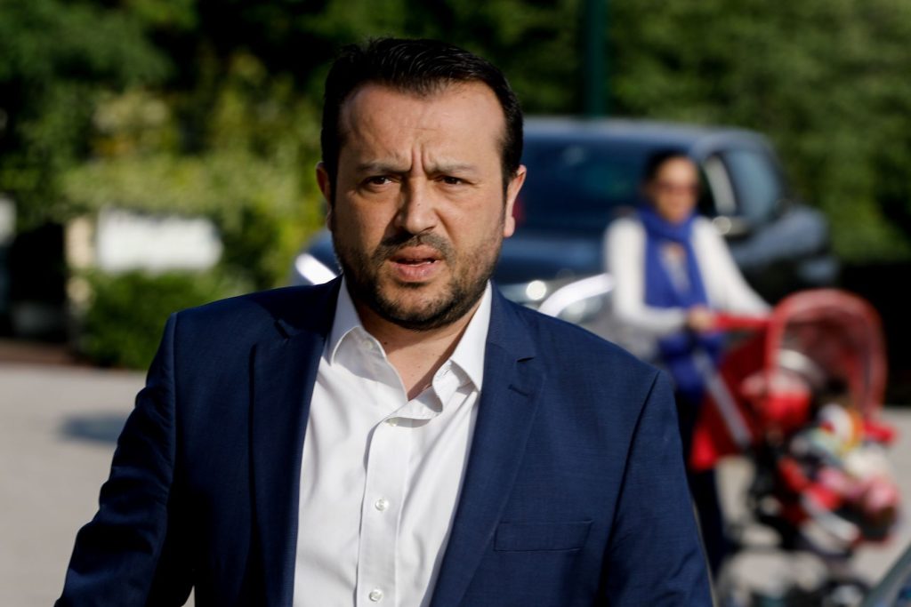 Η κυβέρνηση ζήτησε τη διαγραφή του Νίκου Παππά από την ΚΟ του ΣΥΡΙΖΑ