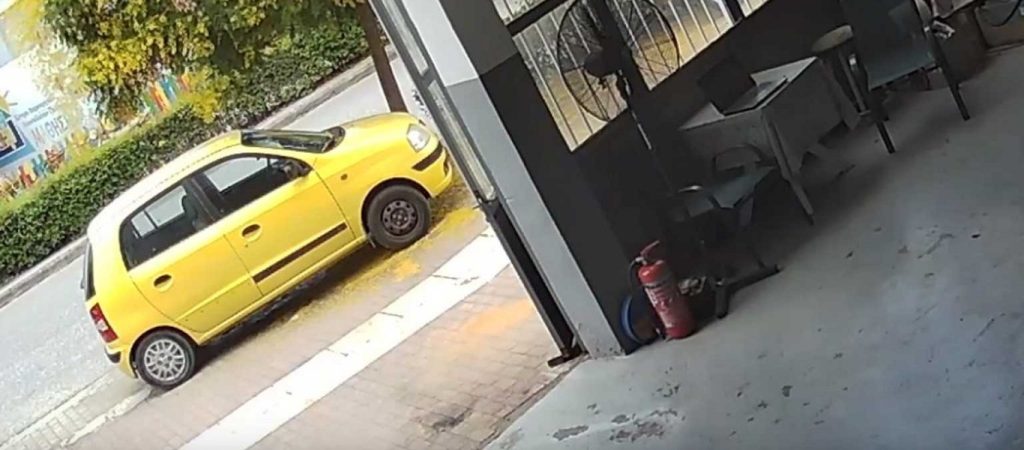 Τρίκαλα: Τρομερή καραμπόλα από το… πουθενά (βίντεο)