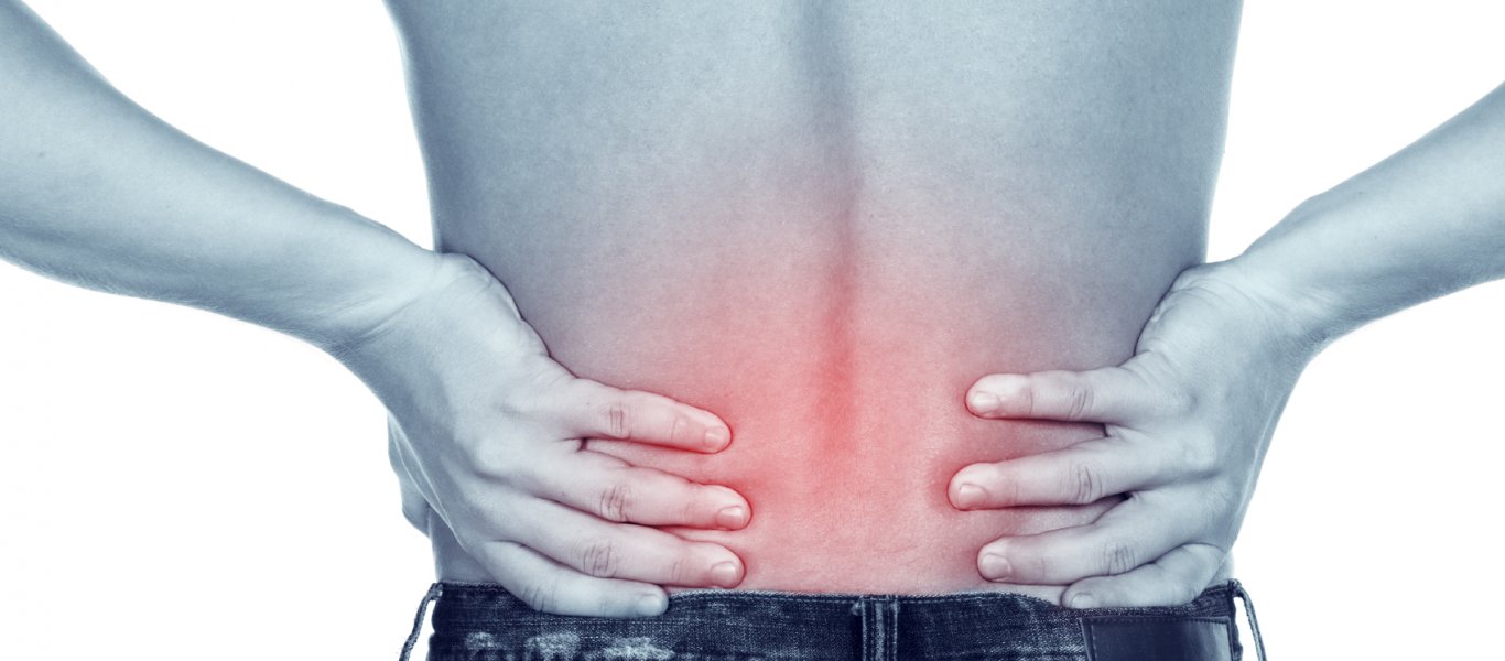 Πόνος στα νεφρά: Τι μπορεί να σημαίνει για την υγεία σας – Πότε πρέπει να ανησυχήσετε