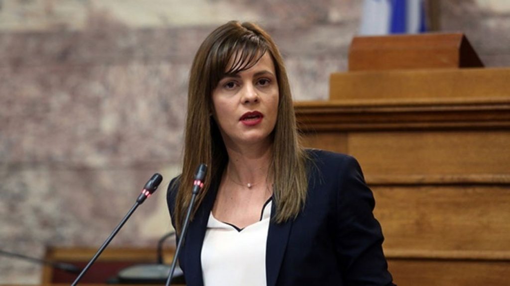 Ε.Αχτσιόγλου: «Η κυβέρνηση επιλέγει να μην συνδιαλέγεται με τα προβλήματα των εργαζομένων – Τους θεωρεί αόρατους»