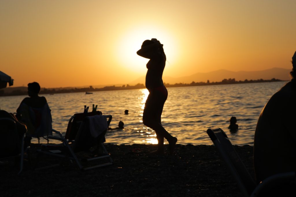 Χανιά: Άνδρας… χαϊδευόταν επιδεικτικά μπροστά σε λουόμενες σε παραλία