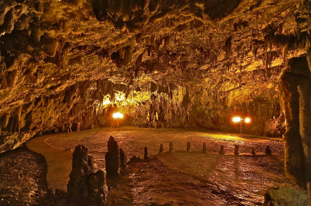 Σπήλαιο της Δρογκαράτης: Ο σεισμός που έφερε στο «φως» το «σπήλαιο των συναυλιών» (φωτό, βίντεο)