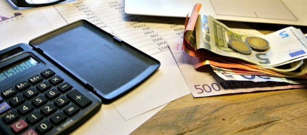 Μείωση της προκαταβολής φόρου και κατάργηση του τέλους επιτηδεύματος για το 2019 για όλους τους επαγγελματίες αγρότες