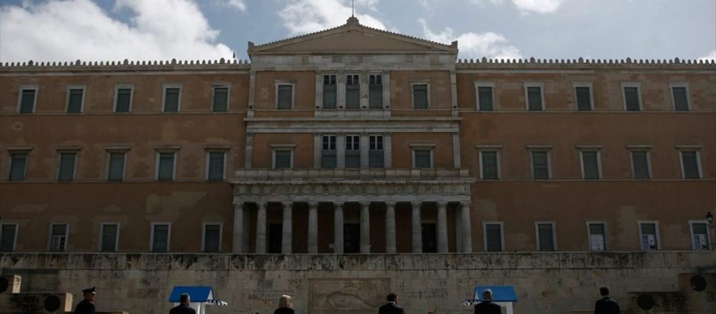 Αυτή είναι η αισιόδοξη πρόβλεψη – ΚΕΠΕ: «Η ύφεση στην Ελλάδα δεν θα ξεπεράσει το 7,16%»