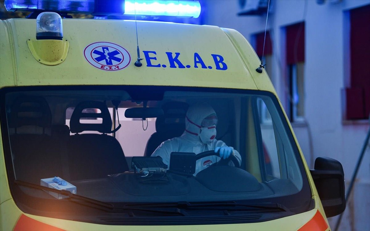 Τροχαίο στη Λάρισα για οικογένεια με τρία μικρά παιδιά