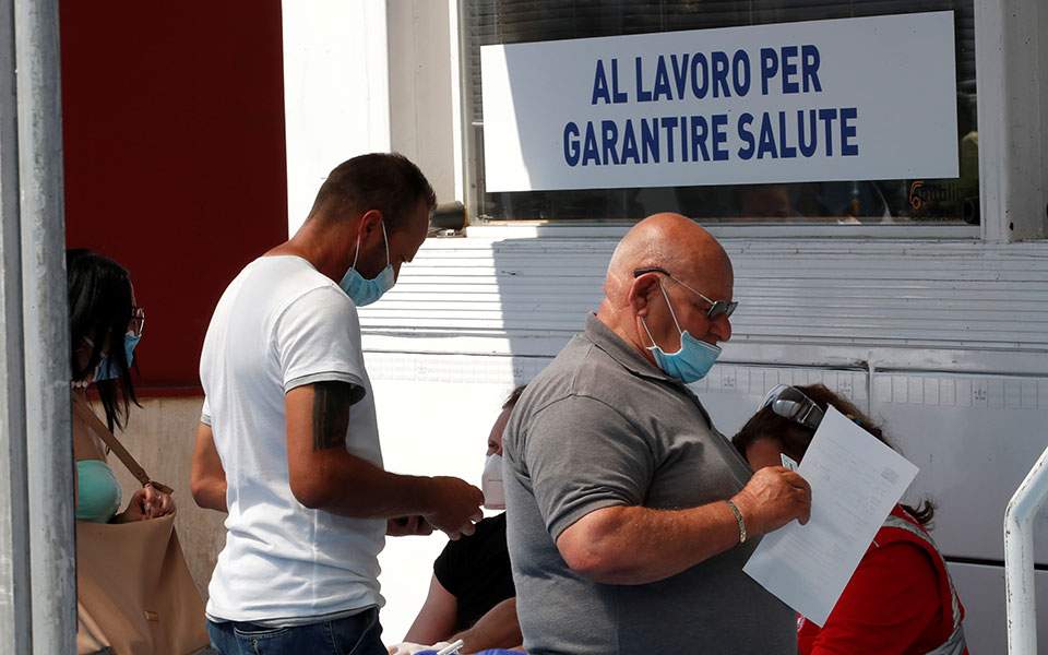 Ιταλία: Eστία μετάδοσης του κορωνοϊού εταιρία courier
