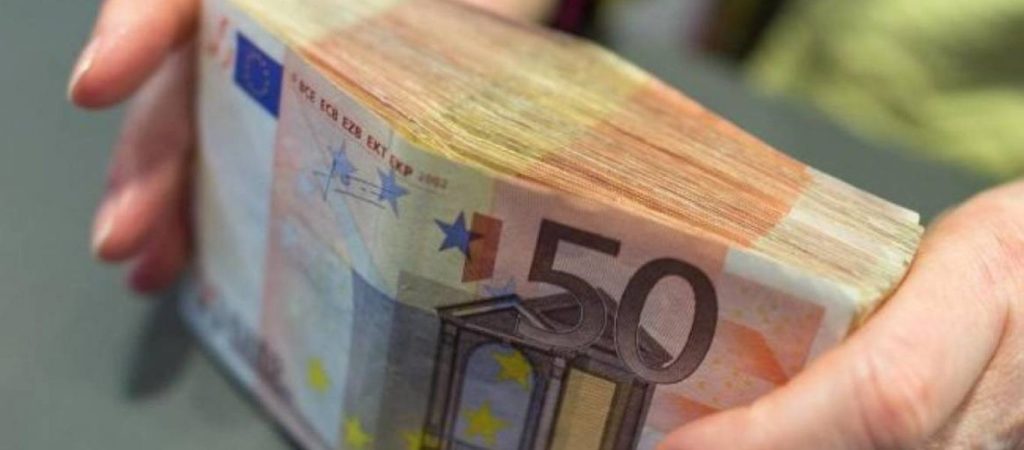 Συνεχίστηκε η αύξηση των καταθέσεων νοικοκυριών και επιχειρήσεων στη διάρκεια της καραντίνας