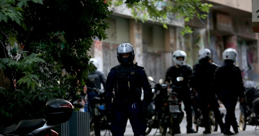 Εξάρχεια: Επιχείρηση εκκένωσης κτιρίου – Τα ευρήματα της ΕΛΑΣ (βίντεο-φωτο) (upd)