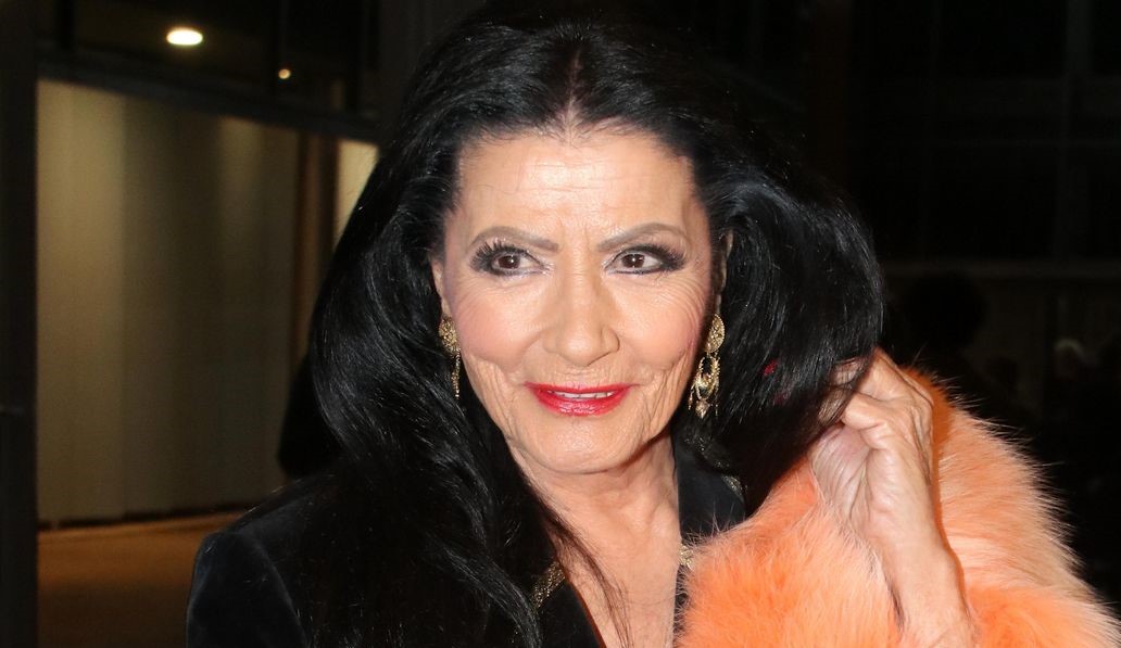 Ζωζώ Σαπουντζάκη σε Νίκο Μουτσινά : «Επειδή μιλάς για τα χρόνια και την ηλικία…» (βίντεο)