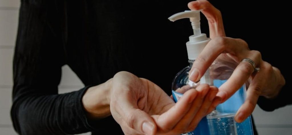 ΗΠΑ: Τρεις άνθρωποι έχασαν την ζωή τους από κατανάλωση αντισηπτικού