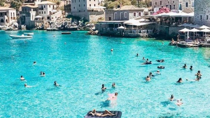 Ταξίδι ζωής: Το ωραιότερο road trip στην Ελλάδα με τις «μυστικές» παραλίες που θα θυμάσαι για μια ζωή (φωτο)